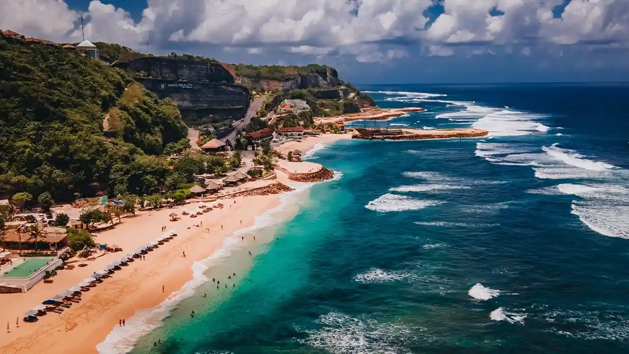 Melasti Beach - Where Coastal Beauty Beckons from the Roadside